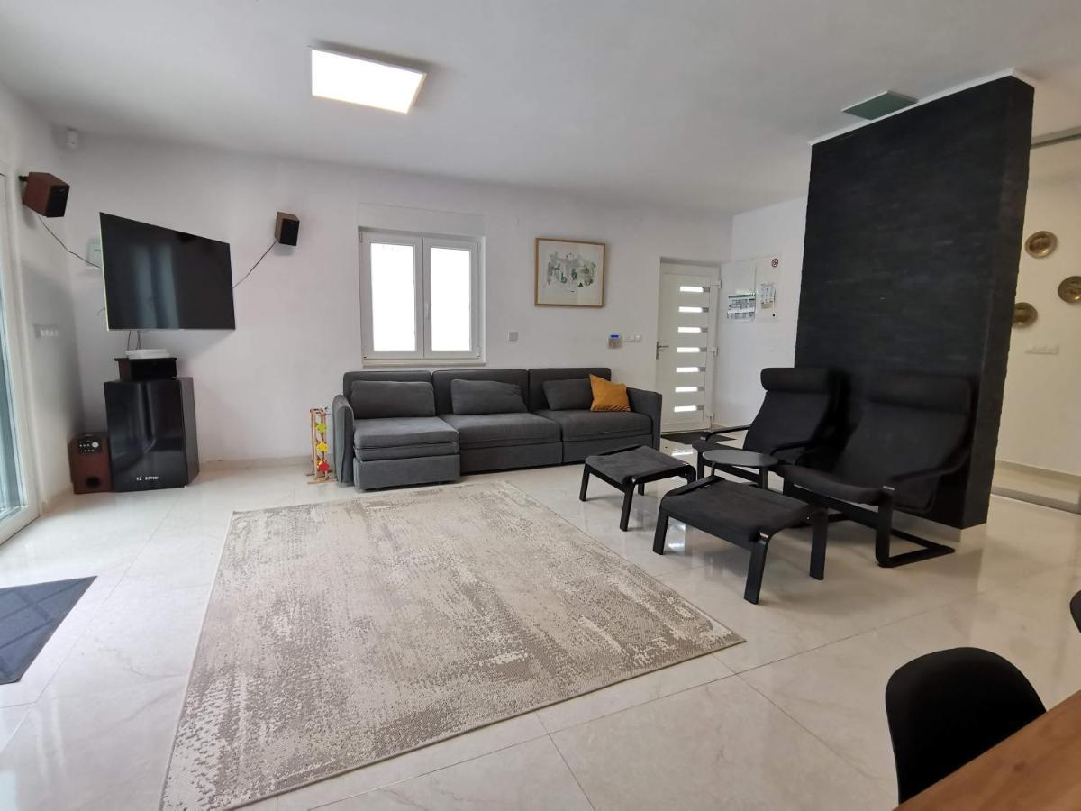 Villa Oliva Umag Exteriör bild