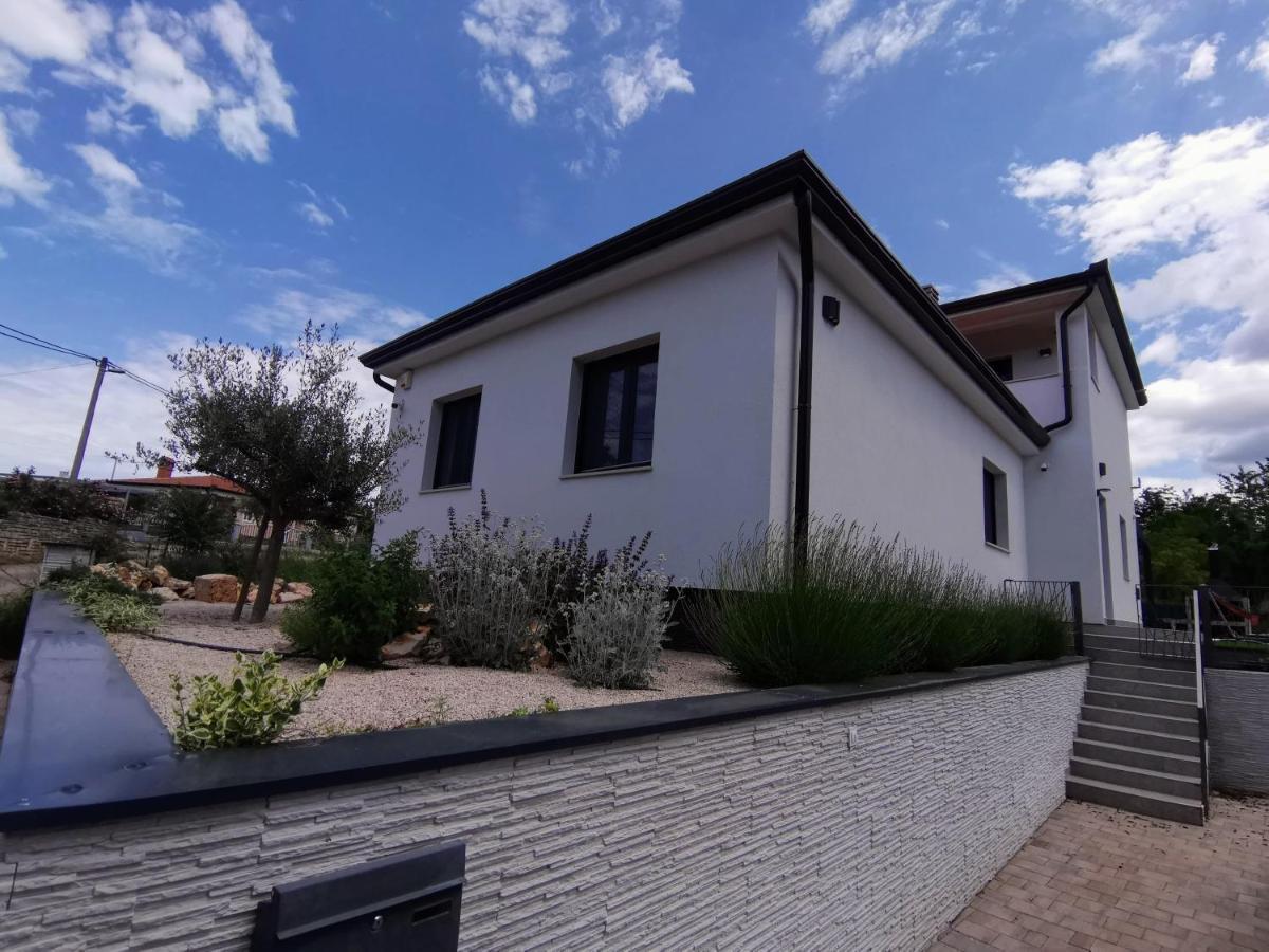 Villa Oliva Umag Exteriör bild